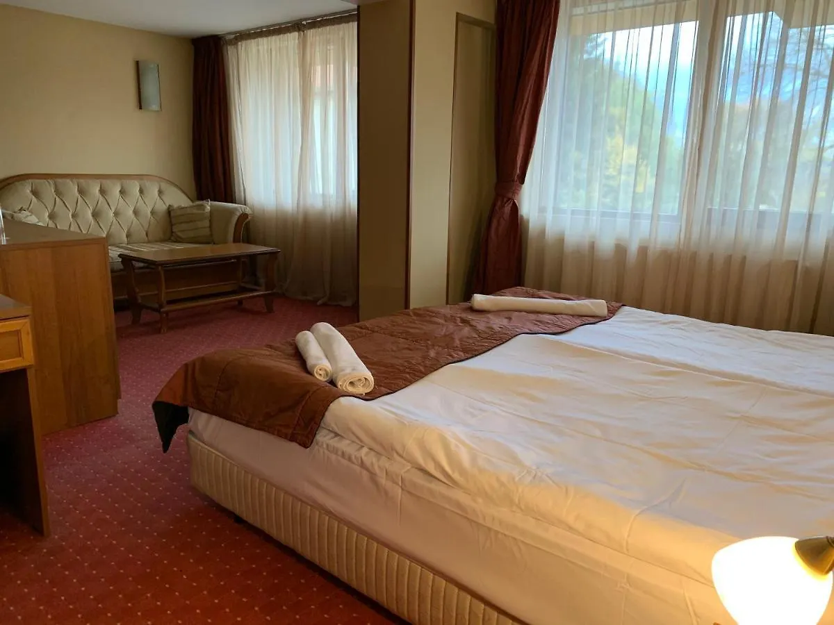 Hotel Asteri Bansko - Organic Food From Small Local Farms By Asteri Hotels
