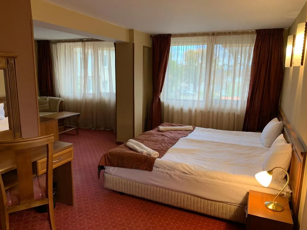 Hotel Asteri Bansko - Organic Food From Small Local Farms By Asteri Hotels